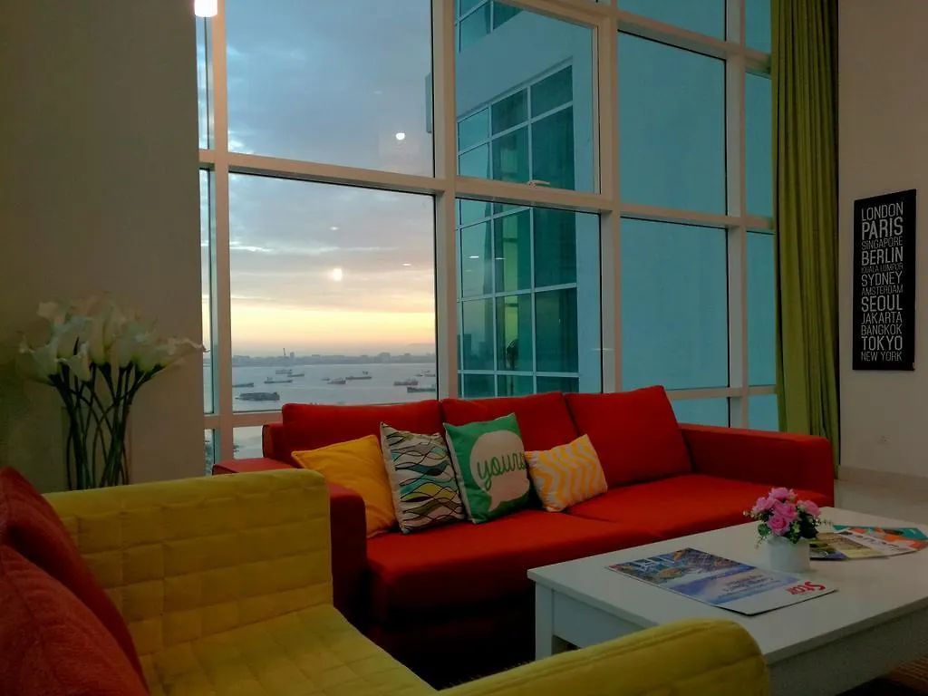 Georgetown Seaview Seafront Duplex Hotel